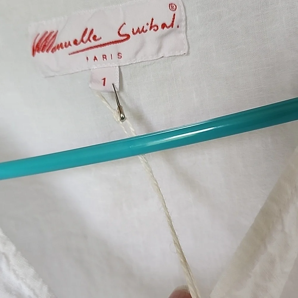 Manuelle White Linen Top. - Picture 4 of 6